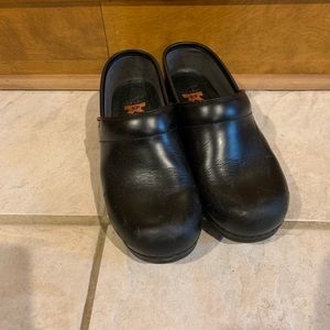 Dansko XP Black Leather Clogs